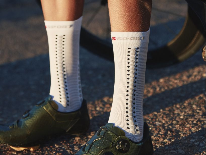 PRO RACING SOCKS V4.0 BIKE - WHITE/ALLOY